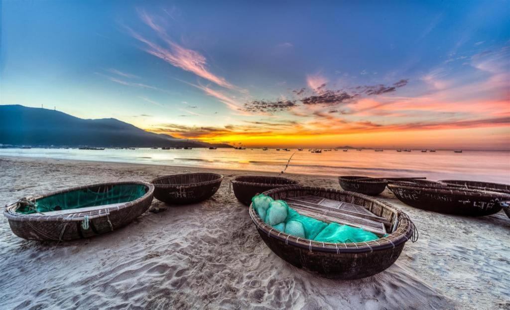 Angel Hotels Beach Дананг Экстерьер фото